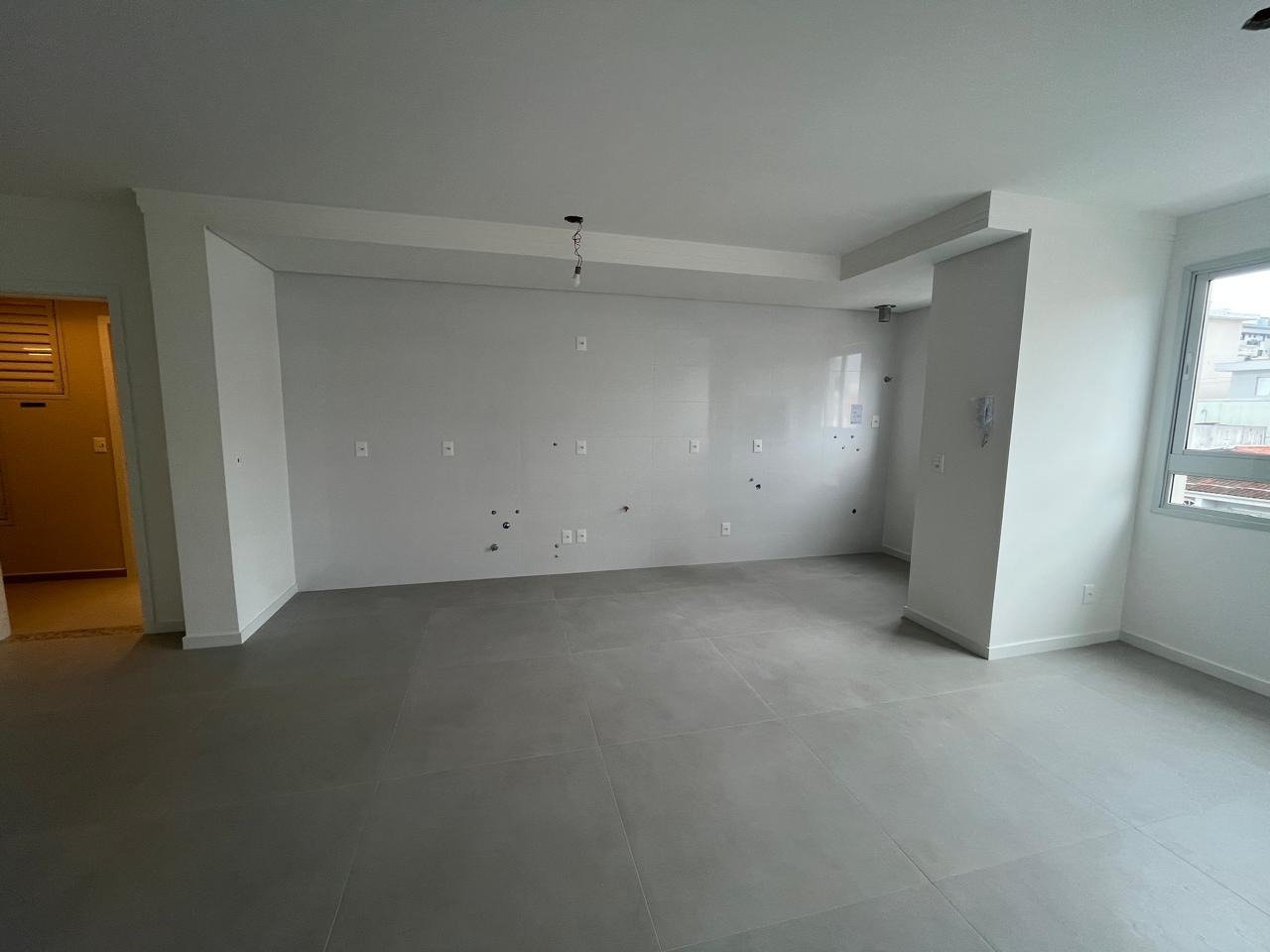 Apartamento à venda no Coqueiros: 