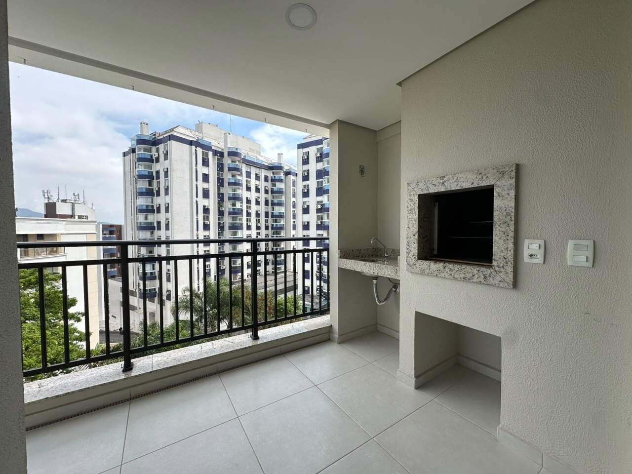Apartamento para aluguel no Itacorubi: 