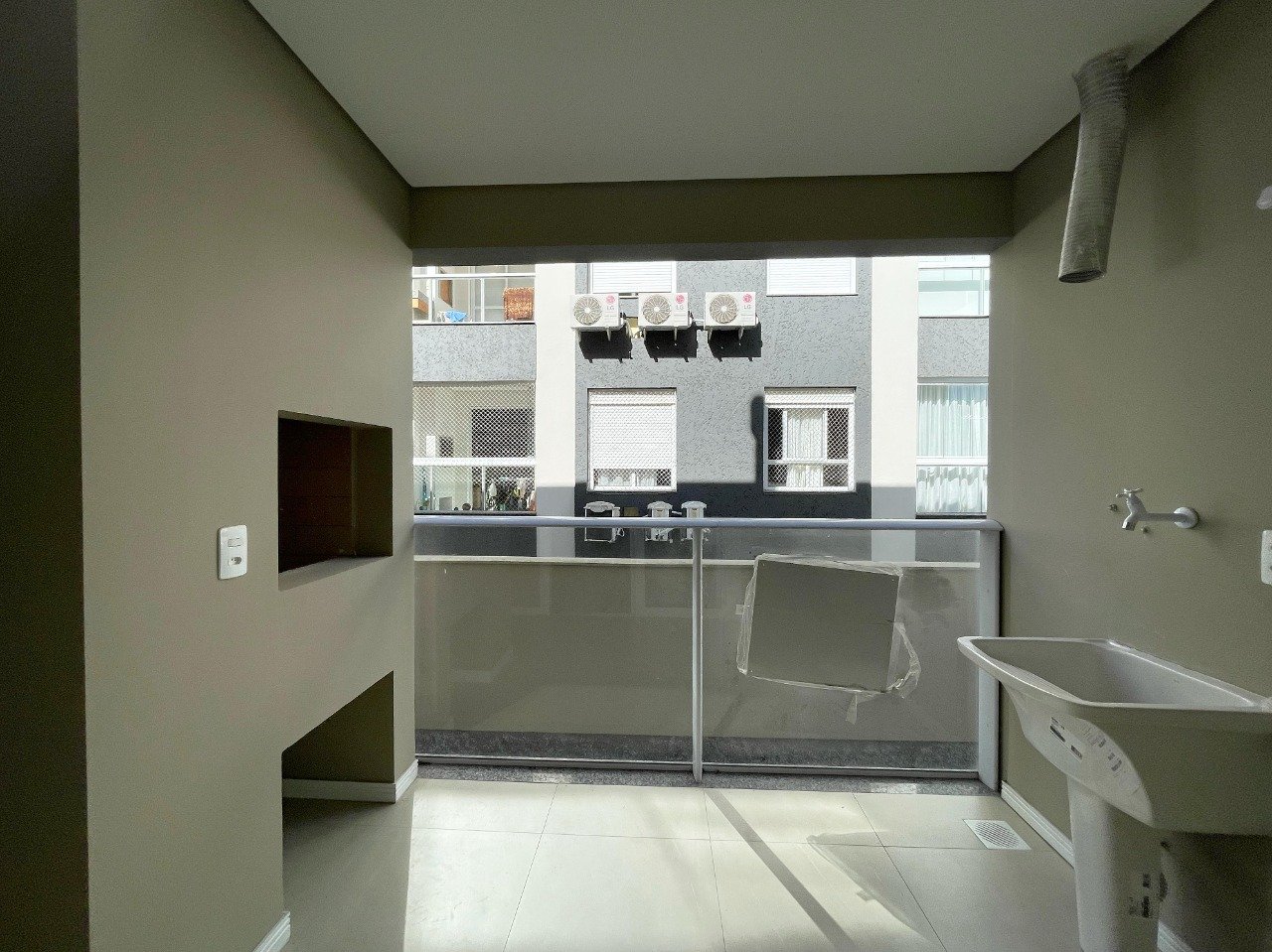 Apartamento à venda no Cachoeira Do Bom Jesus: 