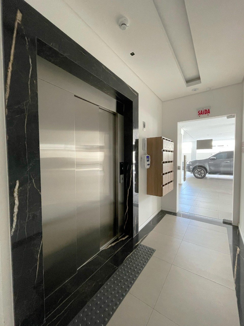 Apartamento à venda no Cachoeira Do Bom Jesus: 