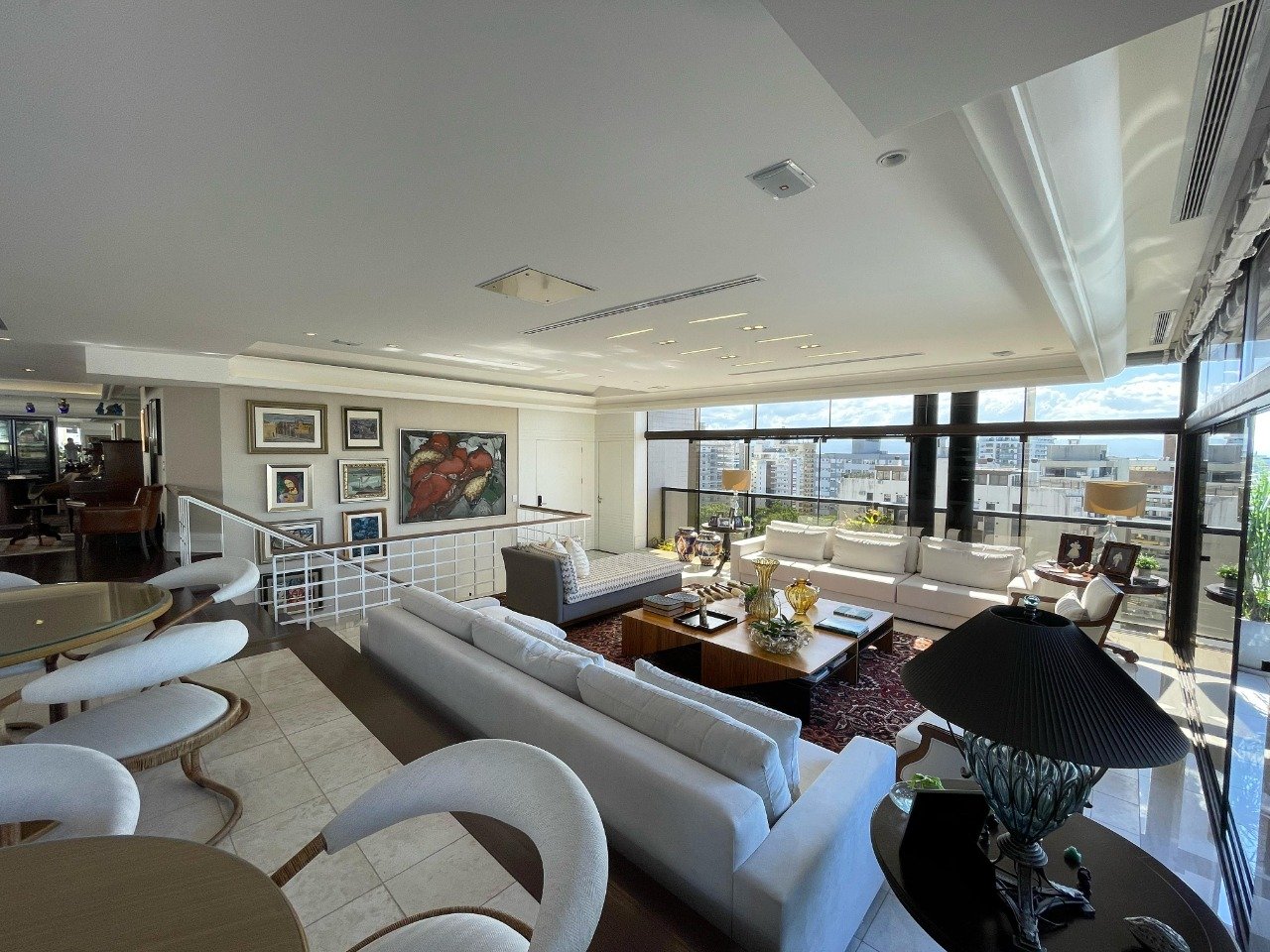 Cobertura duplex à venda no Centro: 