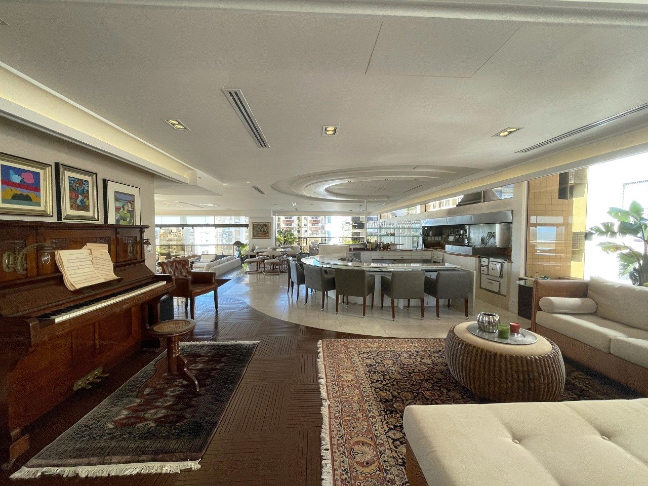 Cobertura duplex à venda no Centro: 