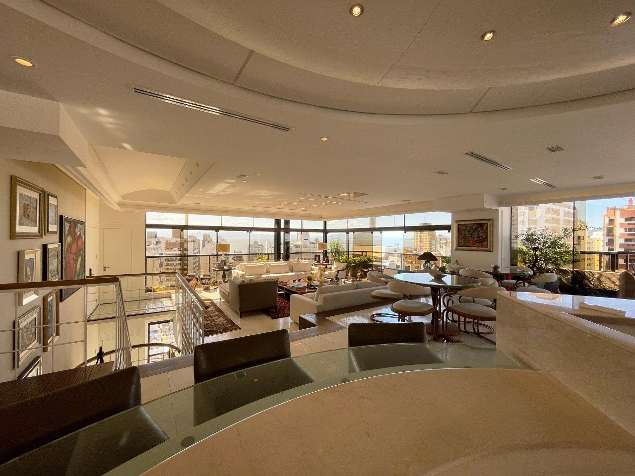 Cobertura duplex à venda no Centro: 