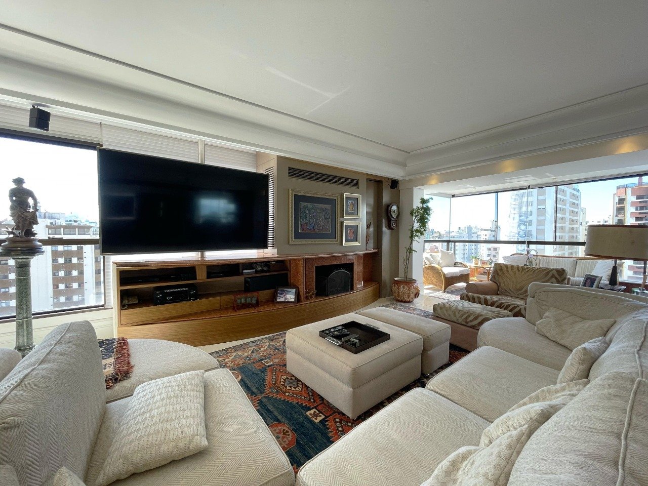 Cobertura duplex à venda no Centro: 