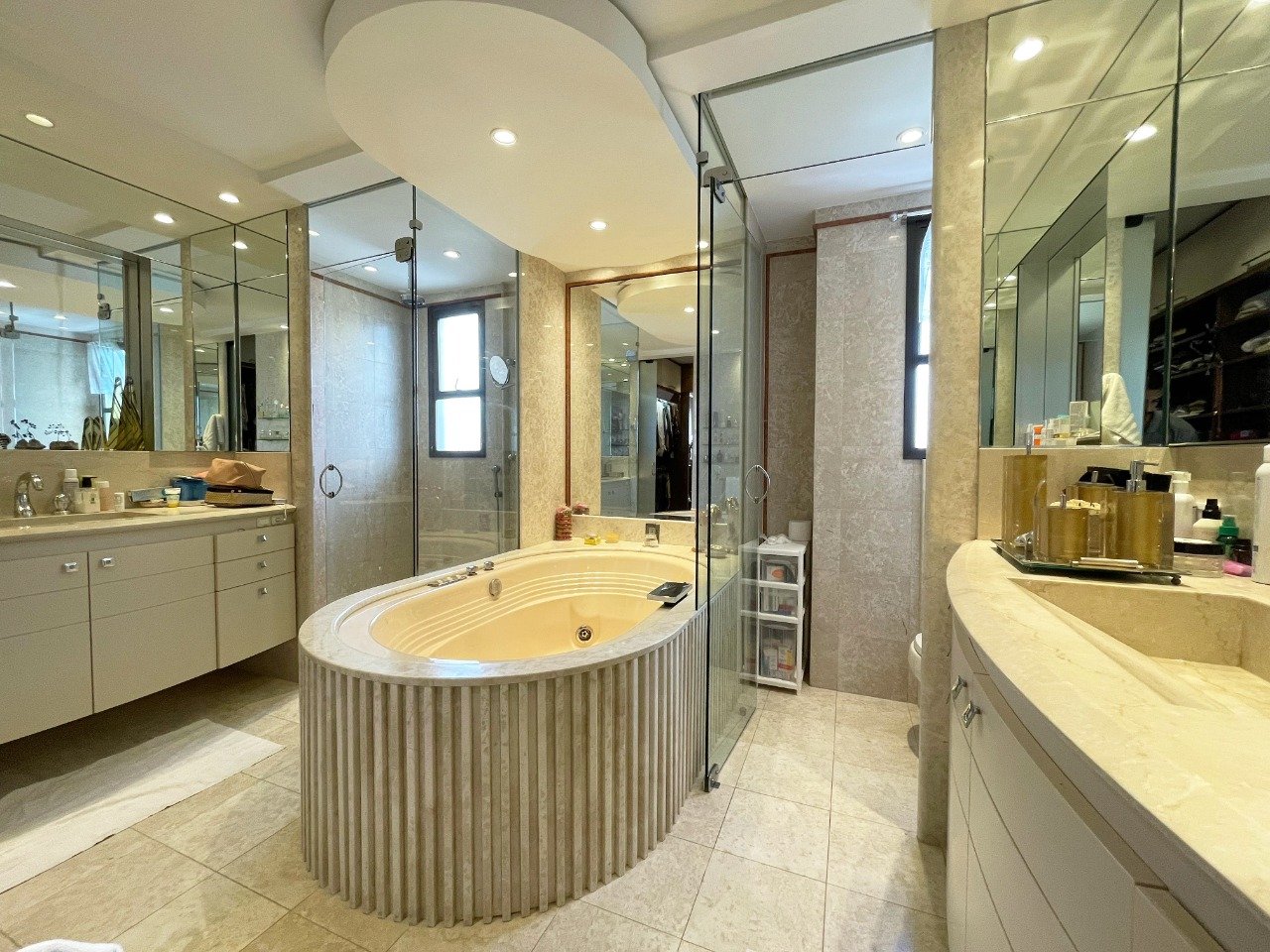 Cobertura duplex à venda no Centro: 