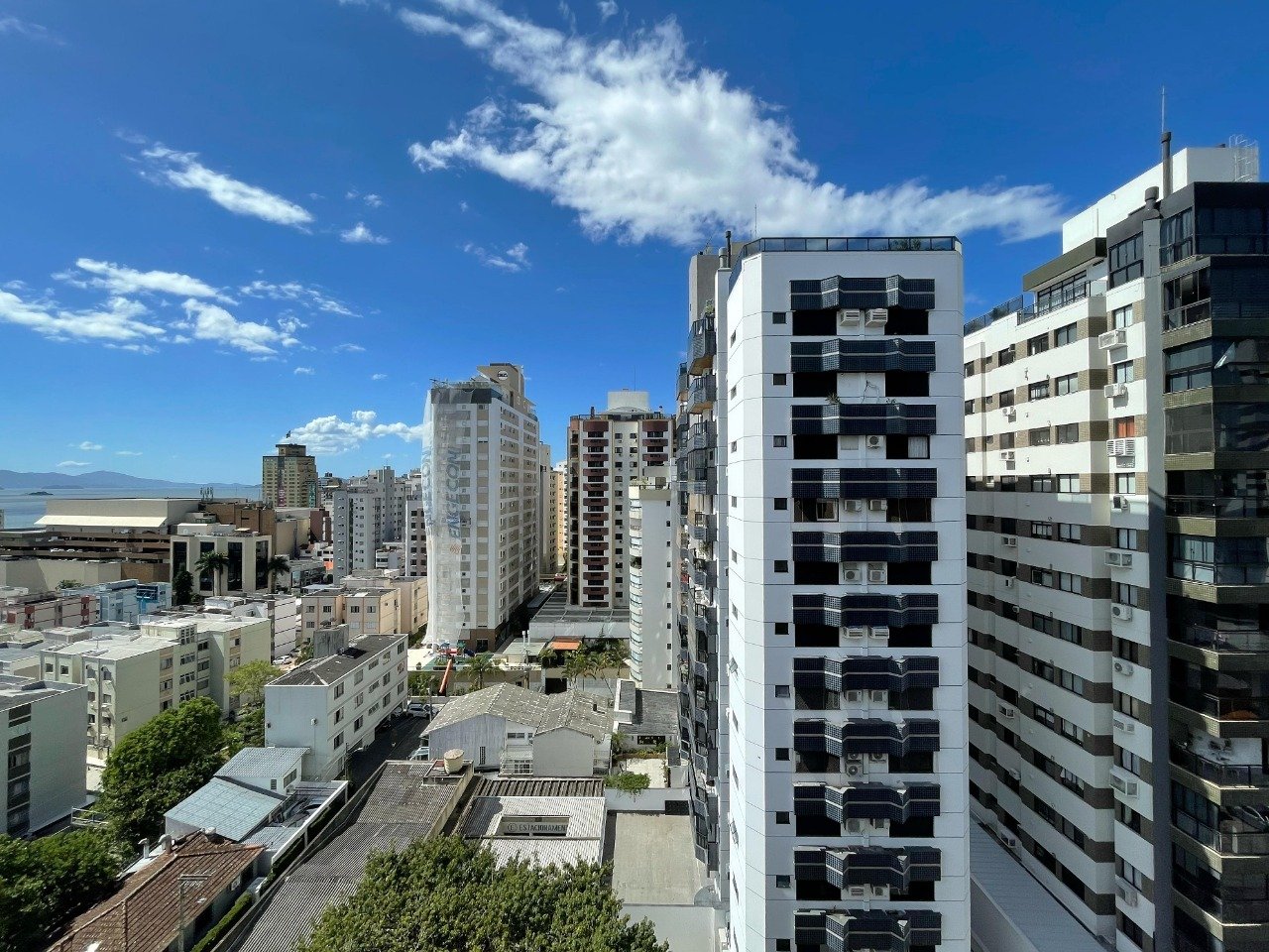 Cobertura duplex à venda no Centro: 