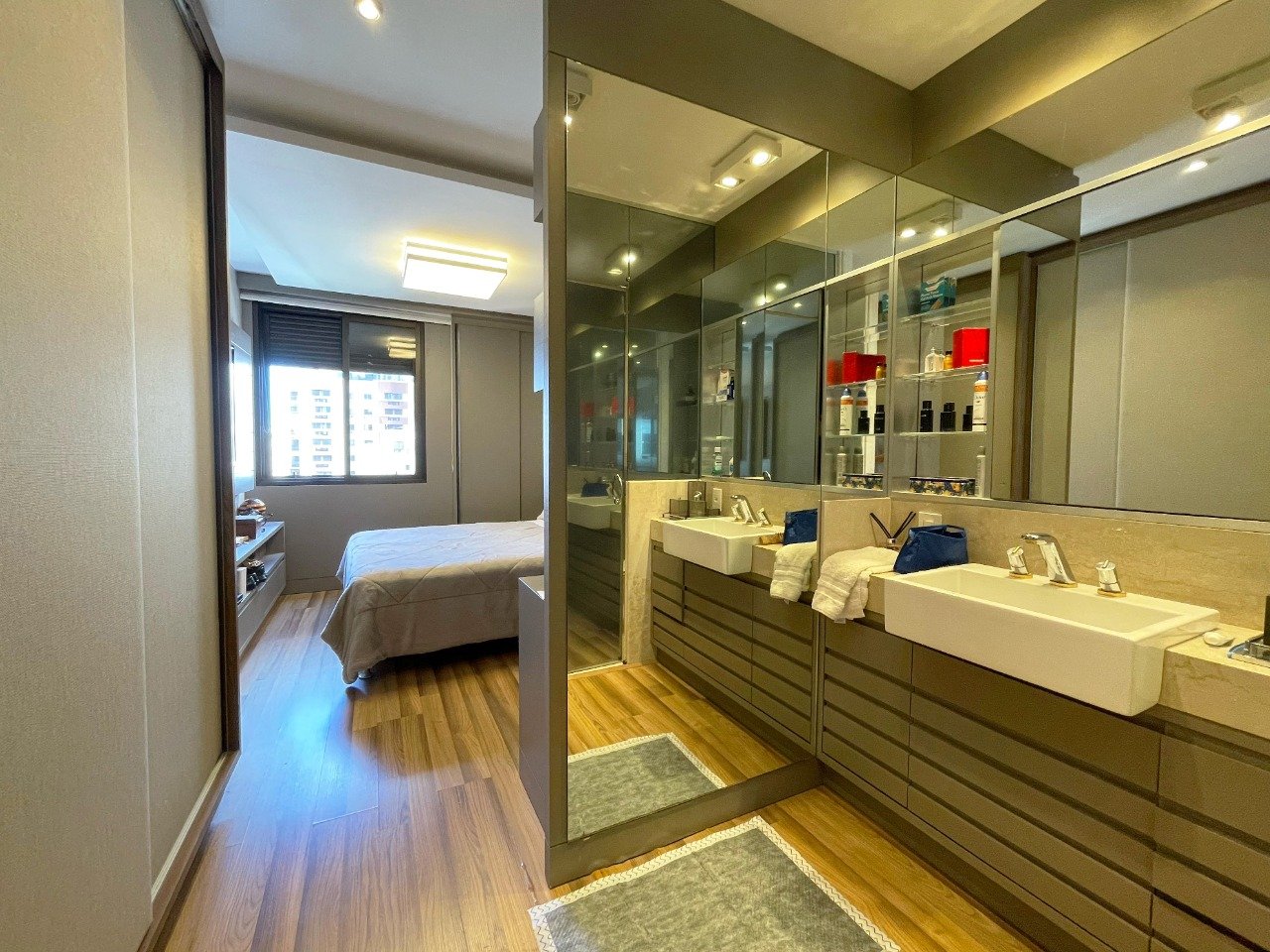 Cobertura duplex à venda no Centro: 