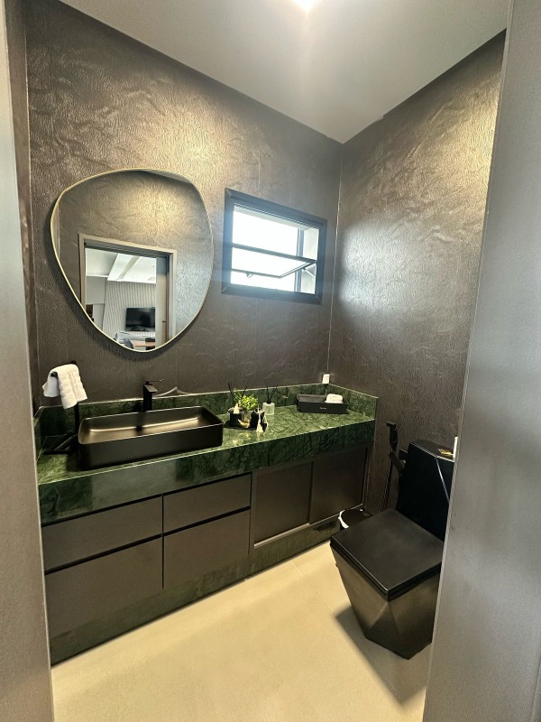 Casa à venda no Ingleses Do Rio Vermelho: 