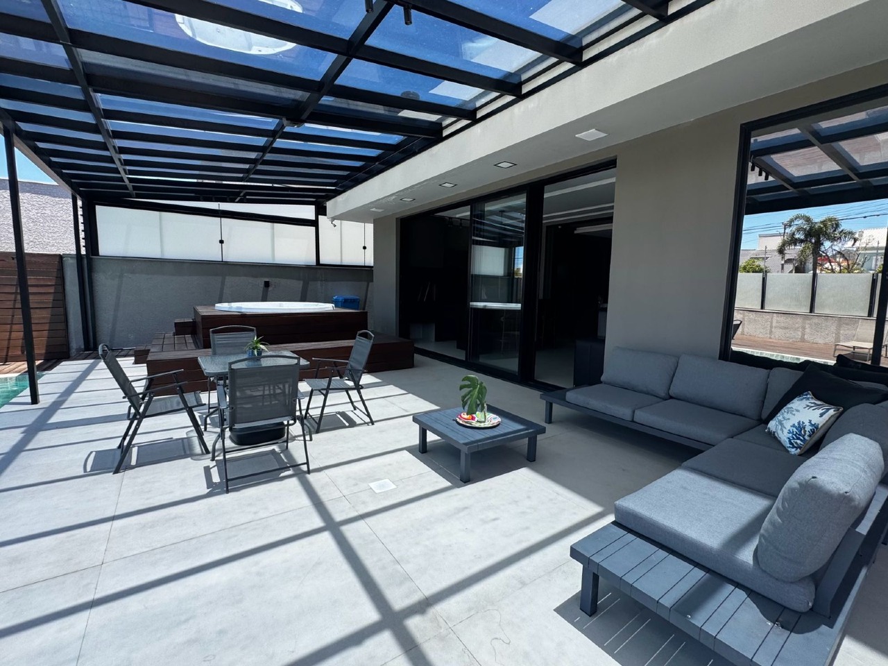 Casa à venda no Ingleses Do Rio Vermelho: 