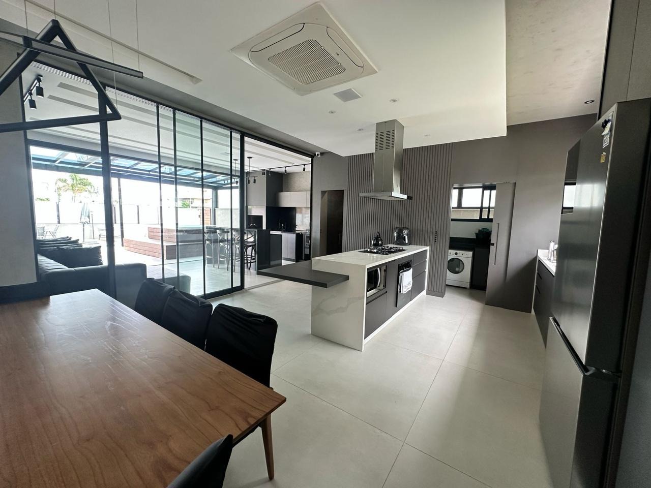 Casa à venda no Ingleses Do Rio Vermelho: 