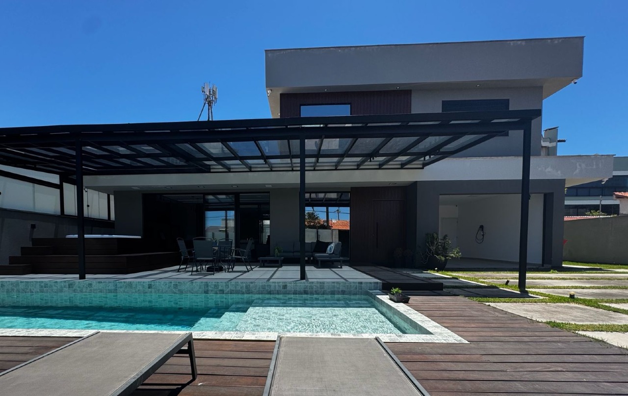 Casa à venda no Ingleses Do Rio Vermelho: 