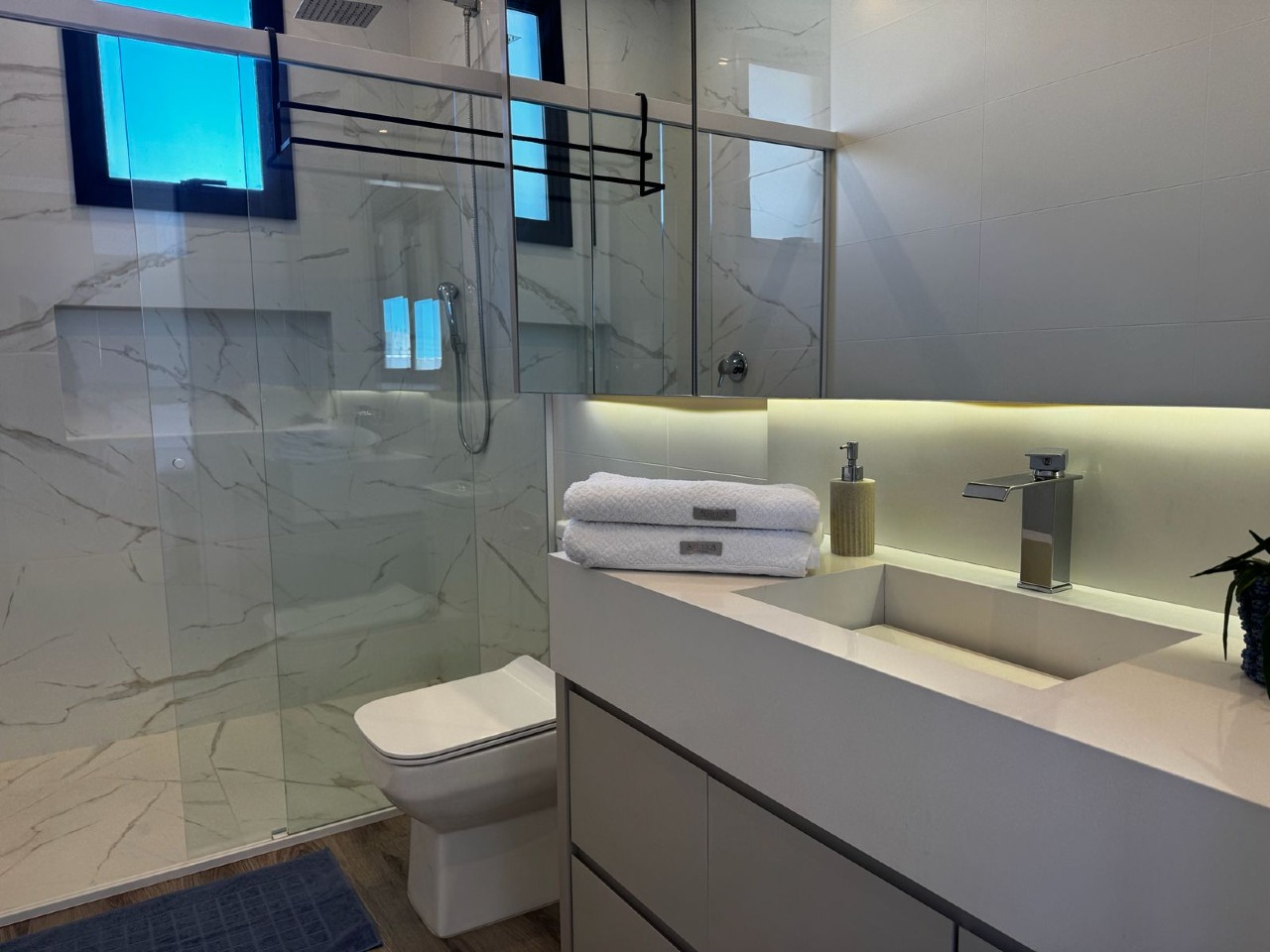 Casa à venda no Ingleses Do Rio Vermelho: 