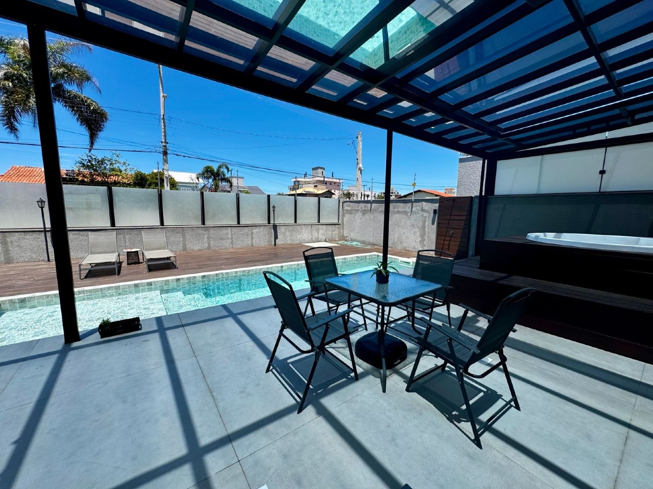 Casa à venda no Ingleses Do Rio Vermelho: 