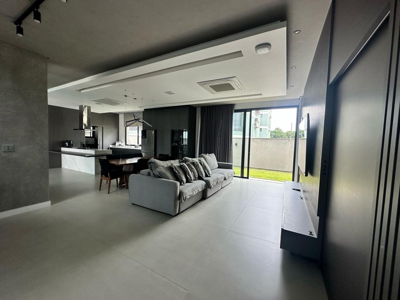 Casa à venda no Ingleses Do Rio Vermelho: 