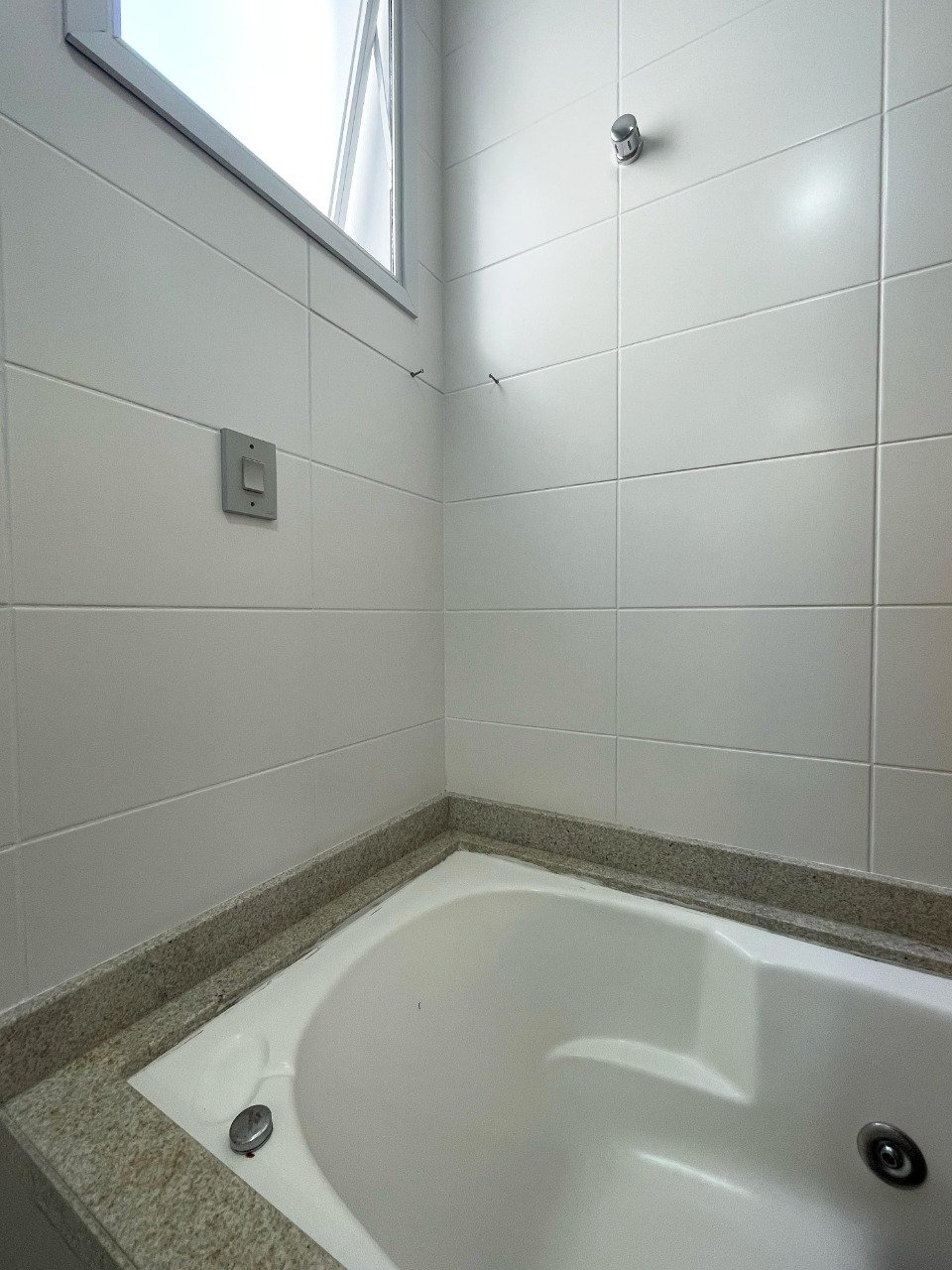 Apartamento à venda no Coqueiros: 