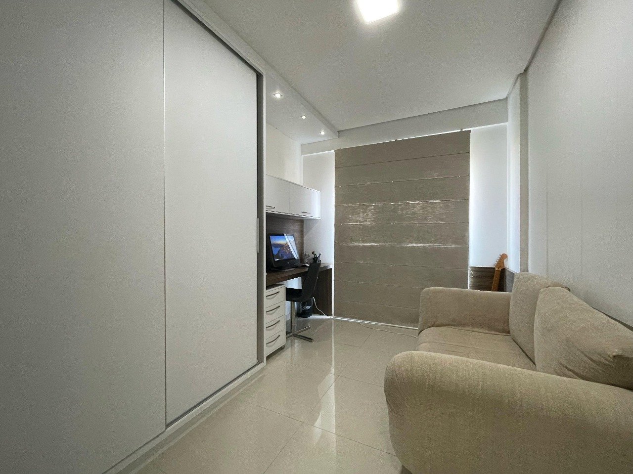 Apartamento à venda no Coqueiros: 