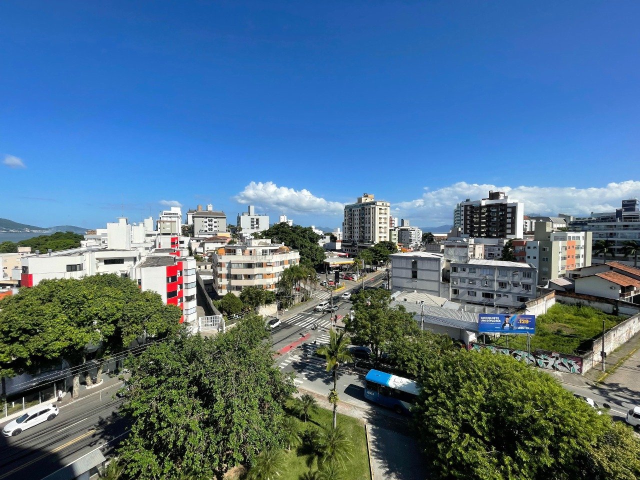 Apartamento à venda no Coqueiros: 