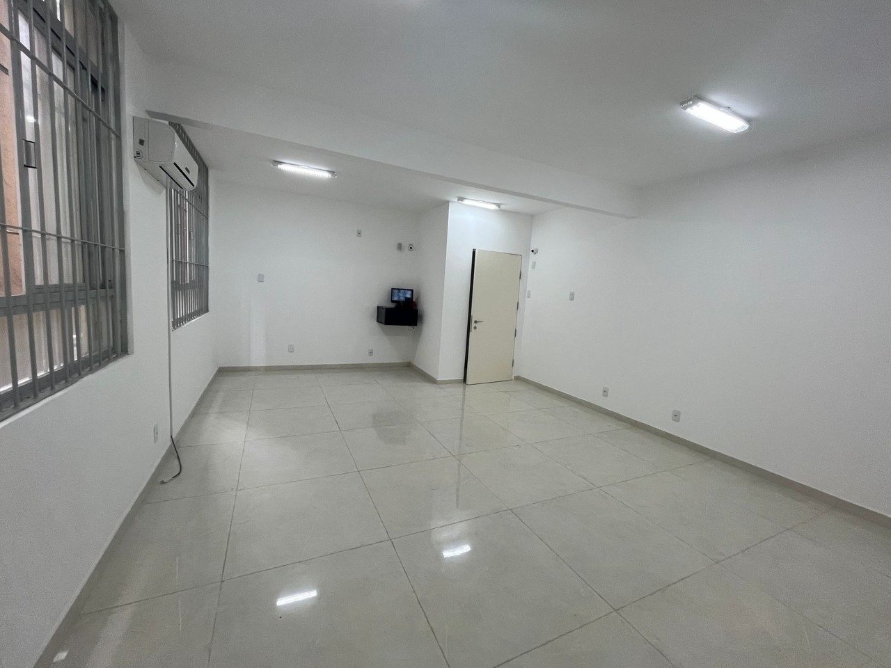 Salas/Conjuntos à venda no Centro: 