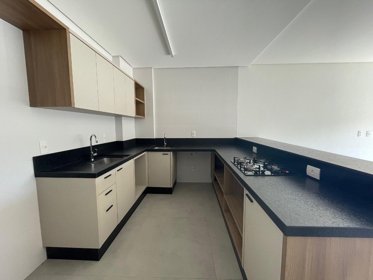 Estúdio à venda no Saco Grande: 