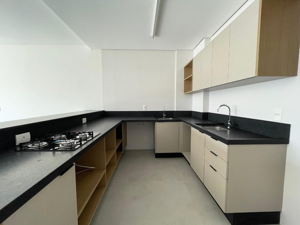 Estúdio à venda no Saco Grande: 