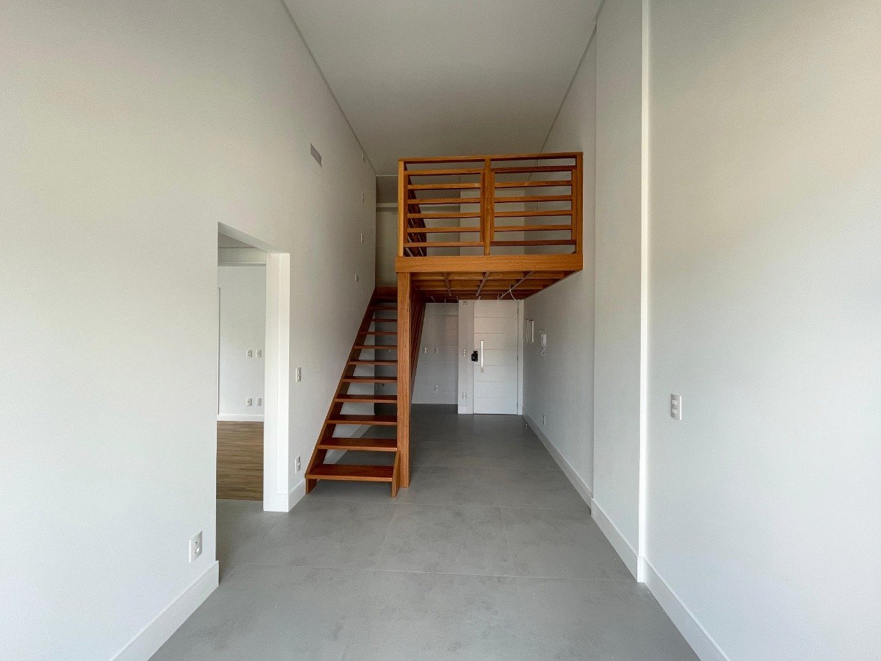 Loft à venda no Saco Grande: 