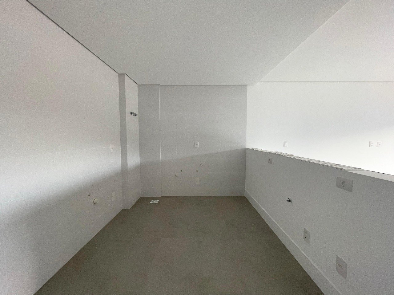 Estúdio à venda no Saco Grande: 