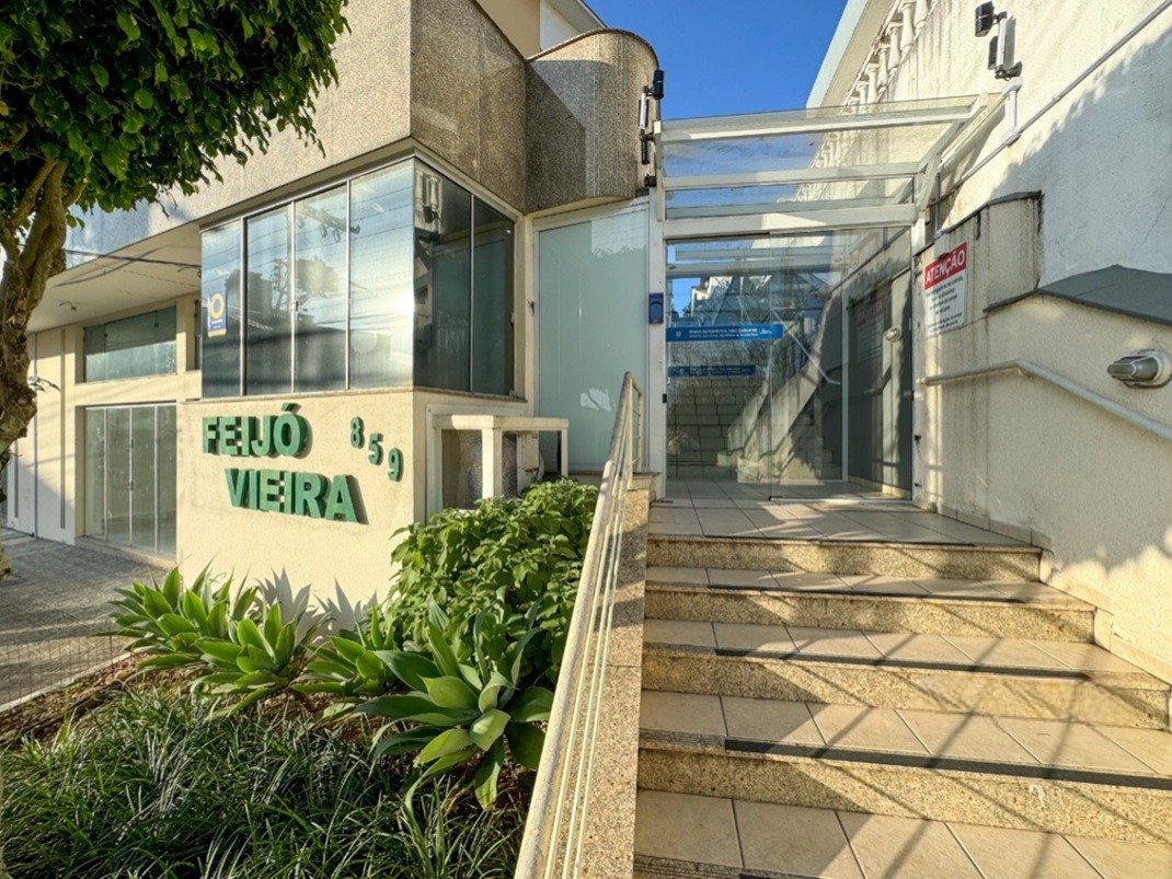 Apartamento à venda no Saco Dos Limoes: 