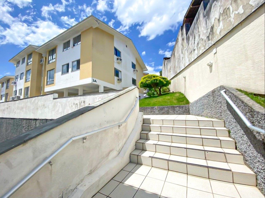 Apartamento à venda no Saco Dos Limoes: 