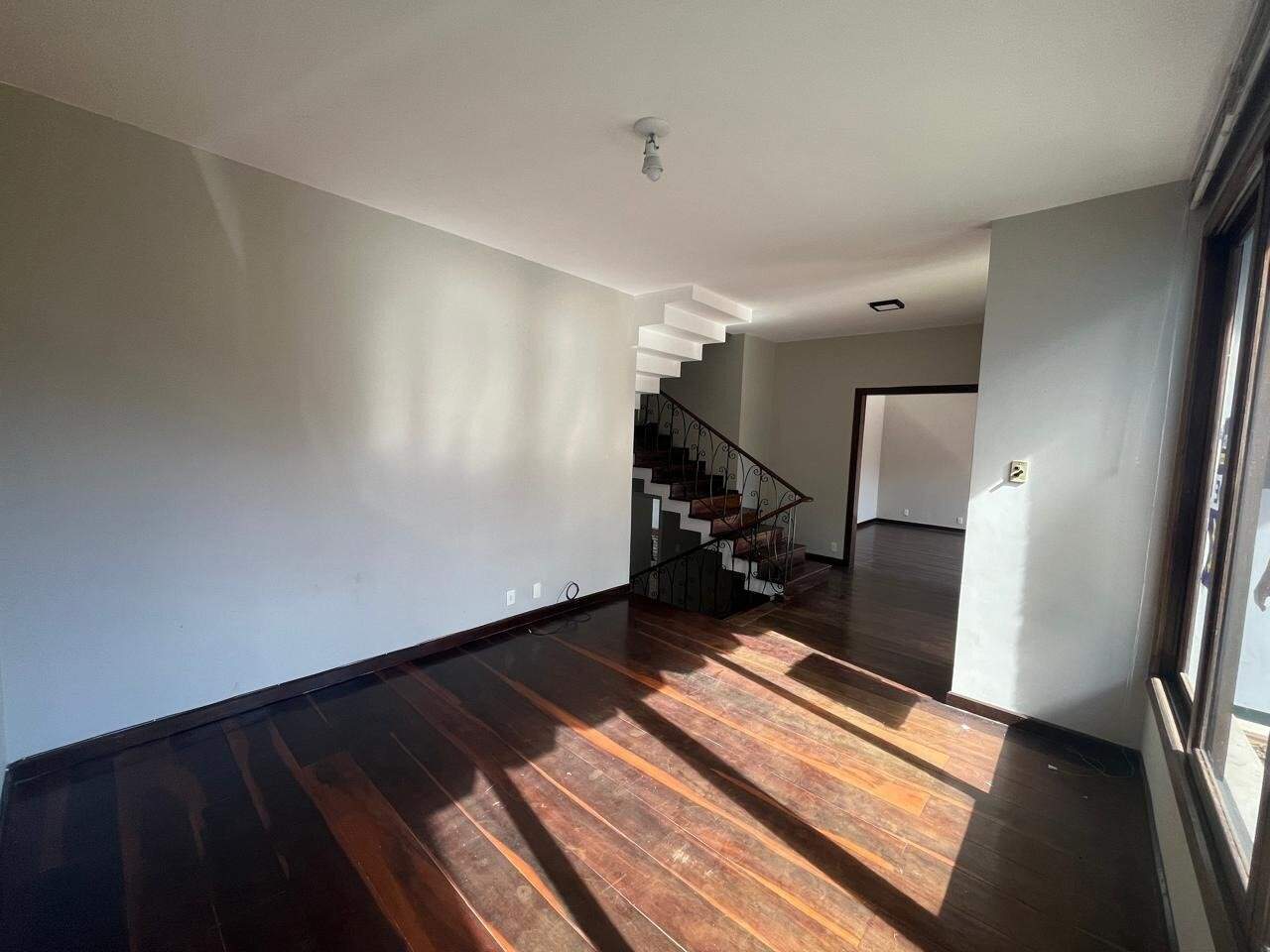 Casa à venda no Centro: