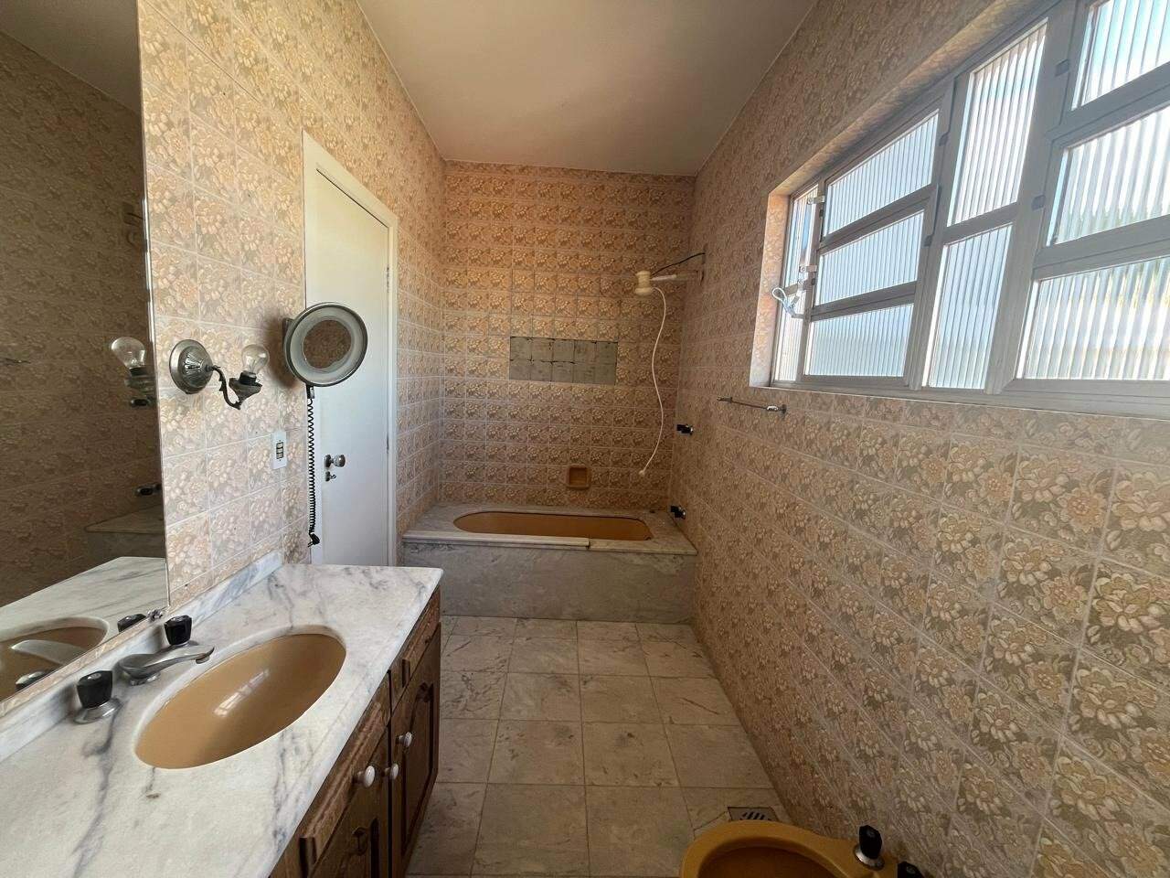 Casa à venda no Centro: