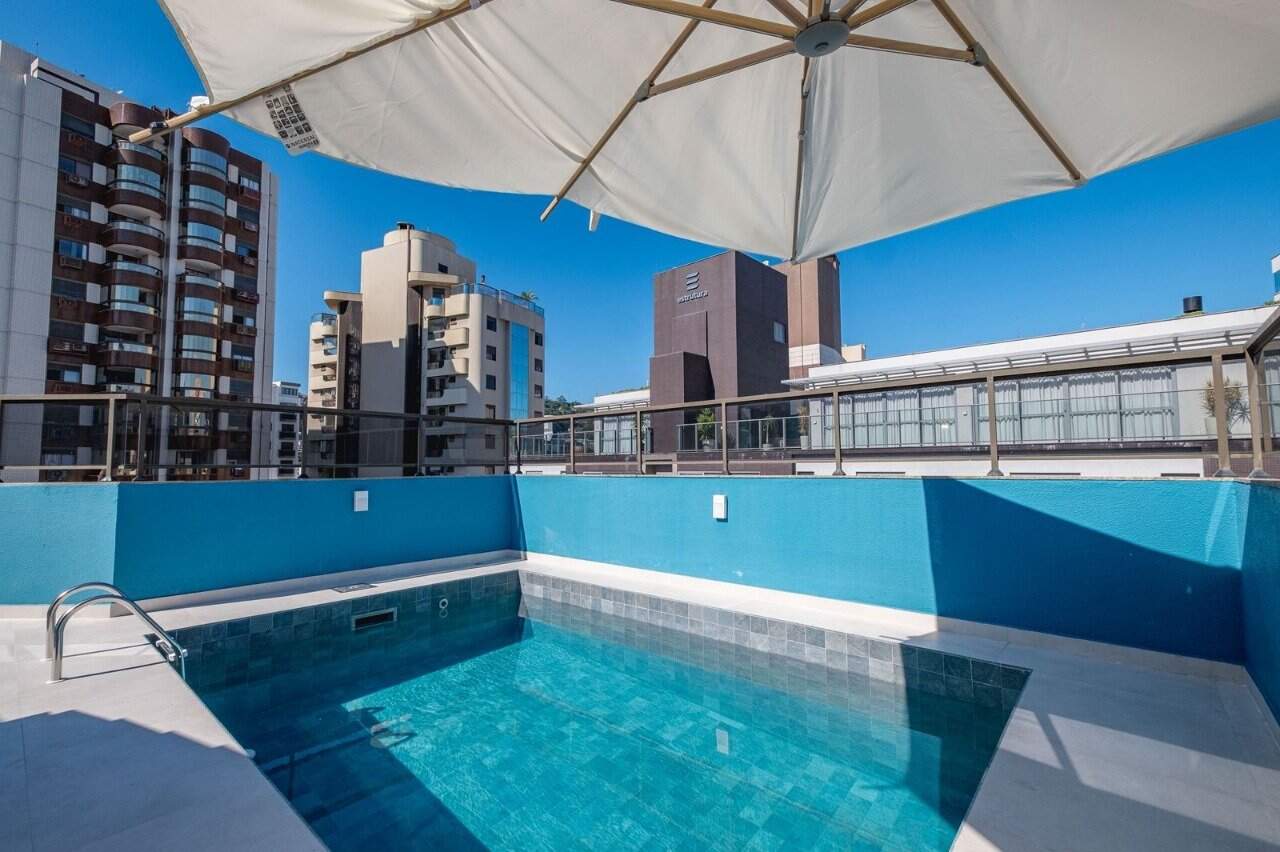 Cobertura duplex à venda no Centro: