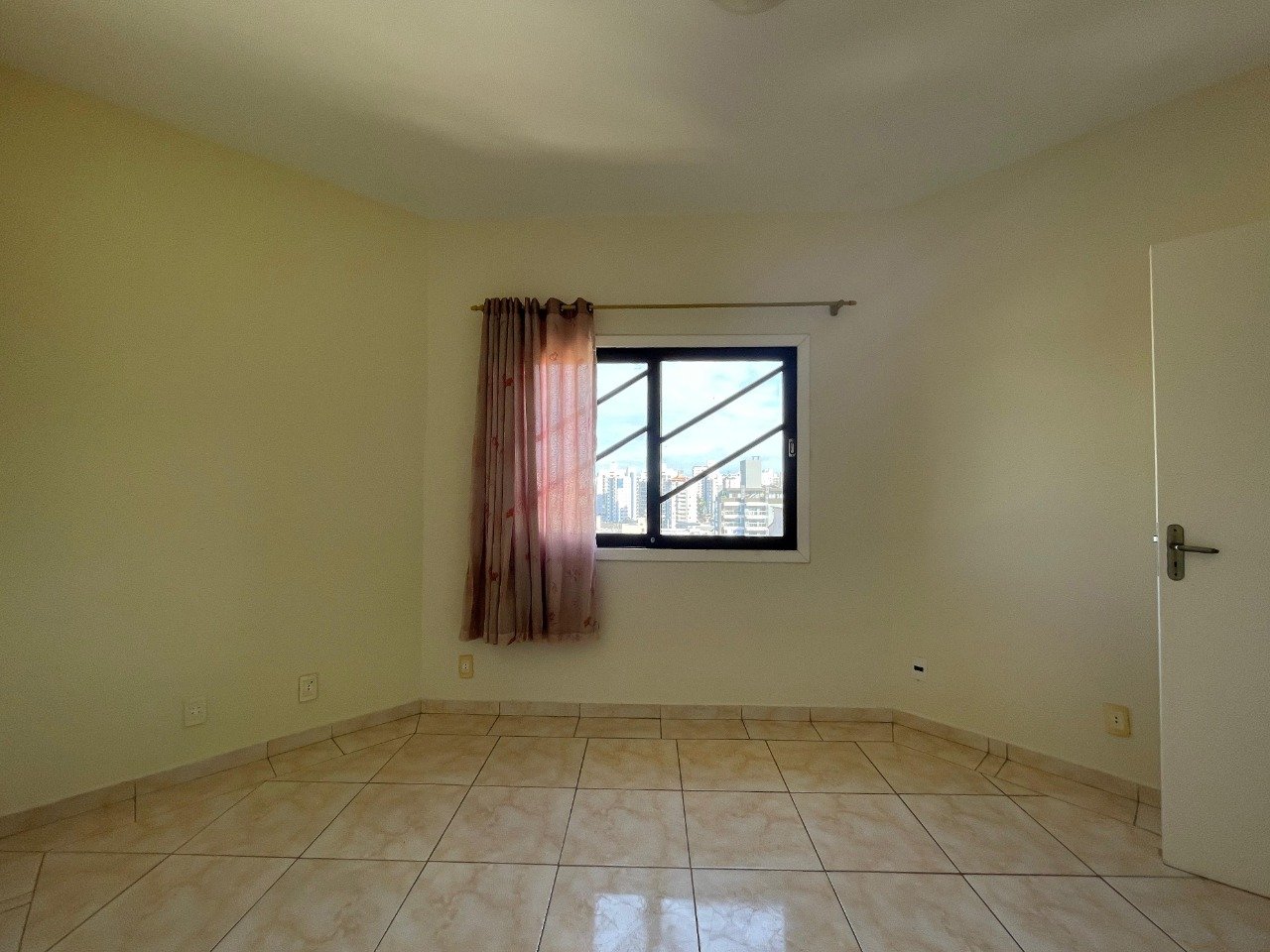 Casa à venda no Centro: