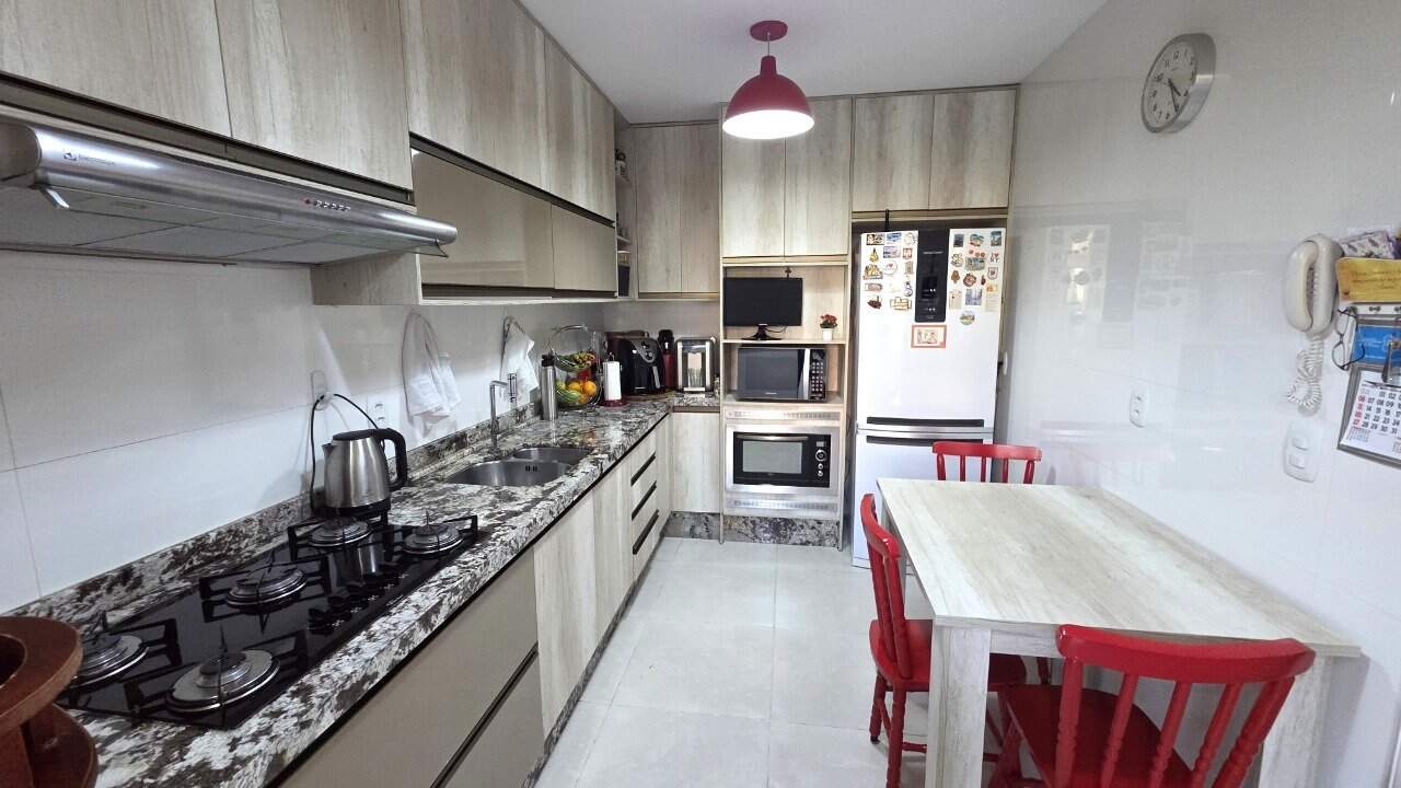 Apartamento à venda no Pantanal: