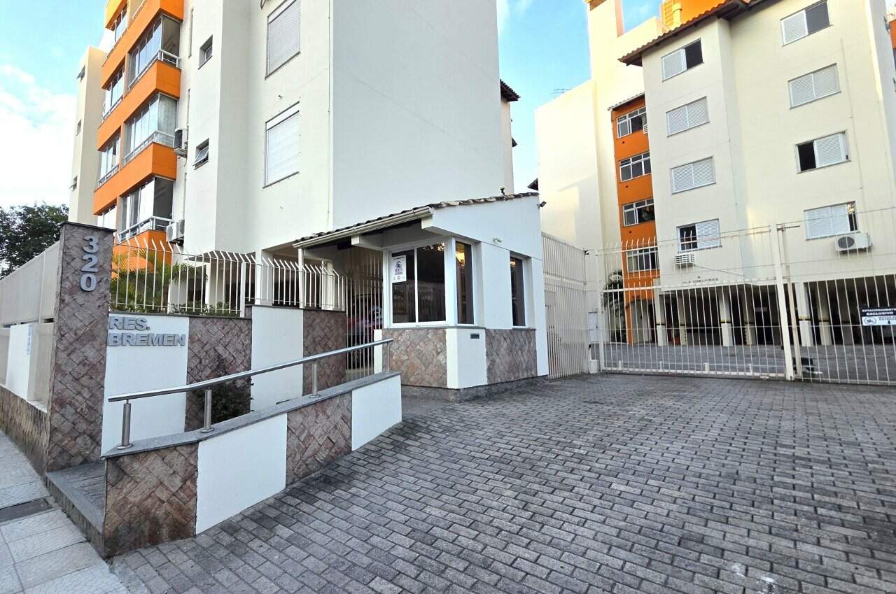 Apartamento à venda no Pantanal: