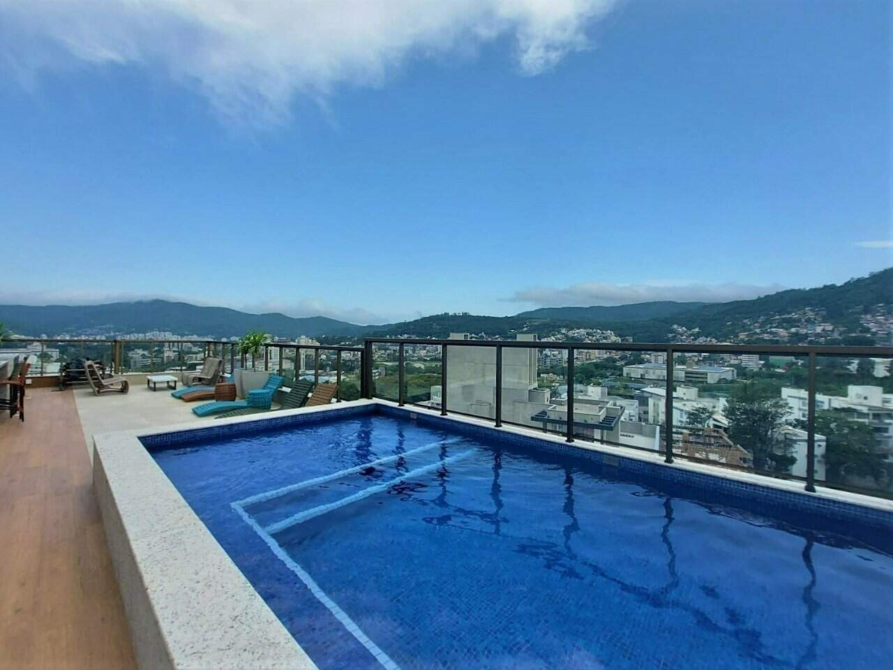 Loft à venda no Carvoeira: 