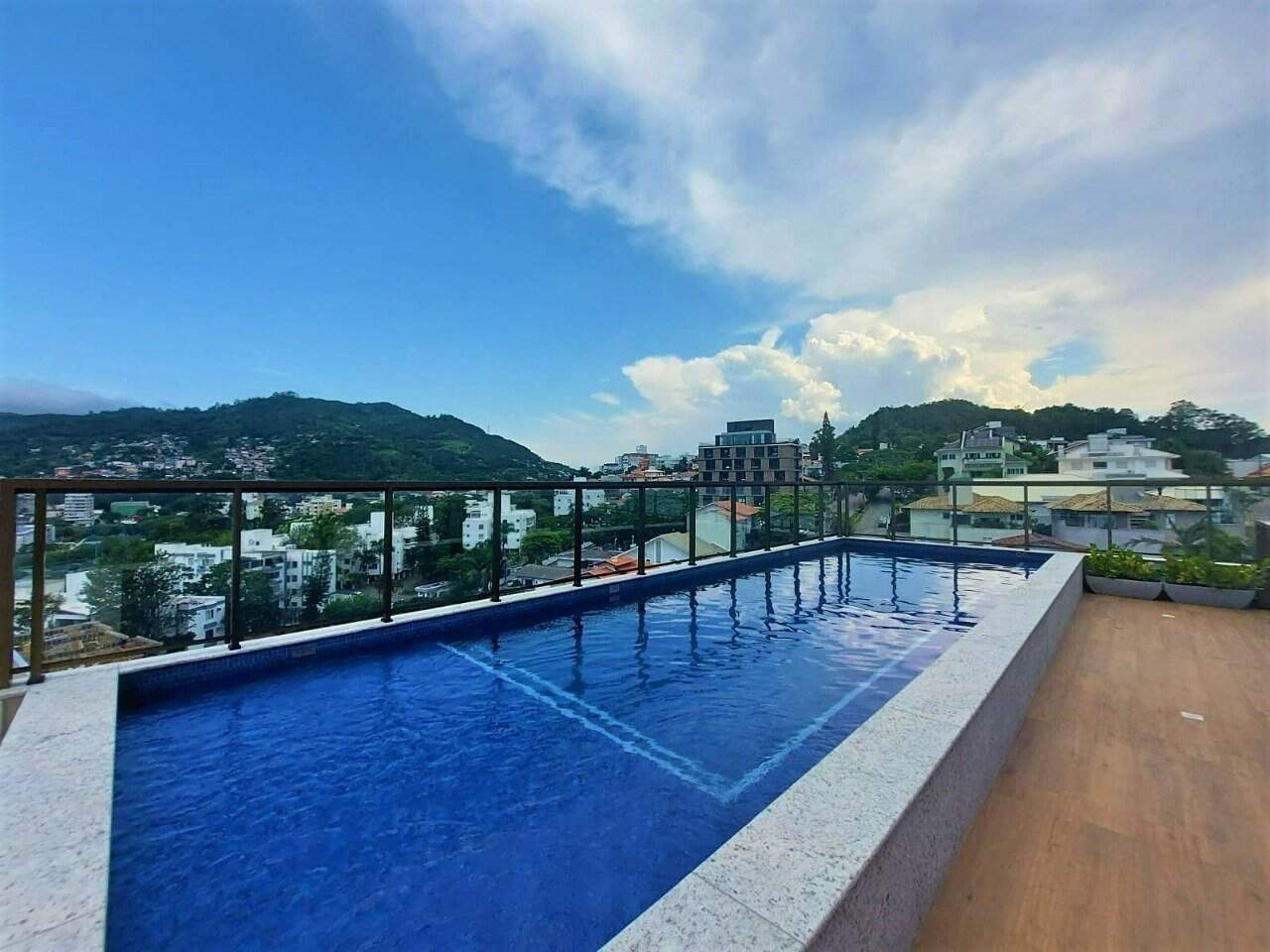 Loft à venda no Carvoeira: 