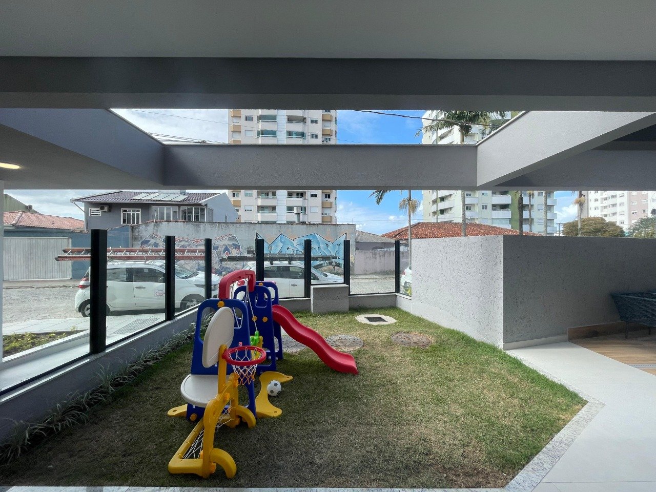 Apartamento à venda no Barreiros: 