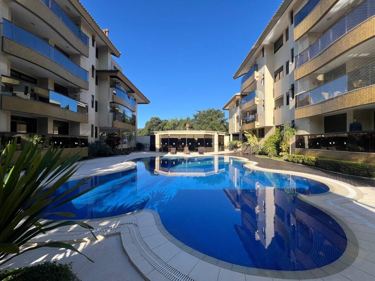 Apartamento à venda no Jurere: 