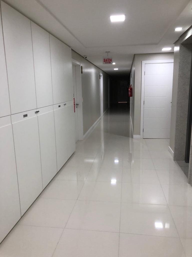 Salas/Conjuntos à venda no Barreiros: