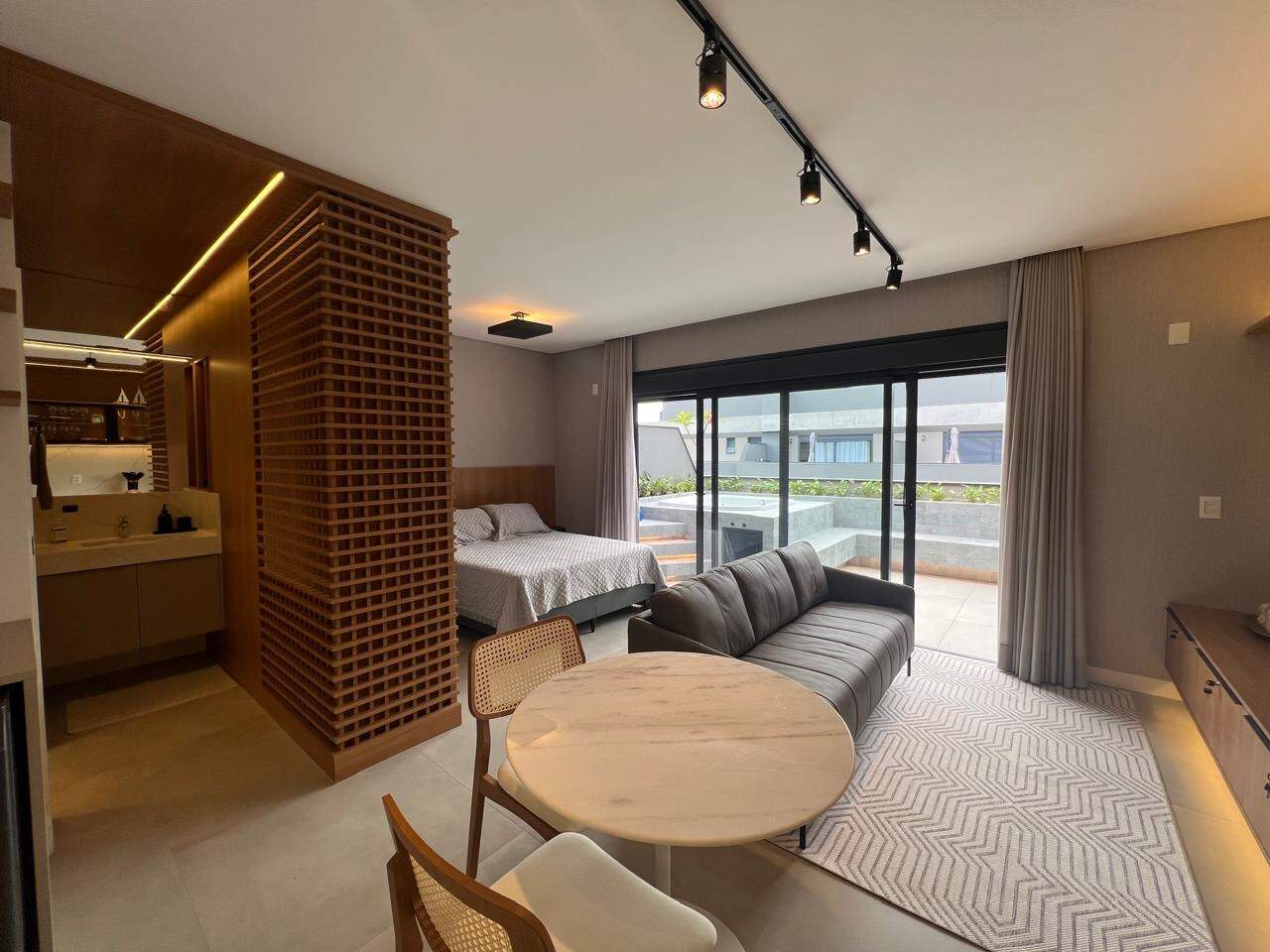 Apartamento para aluguel no Saco Grande: