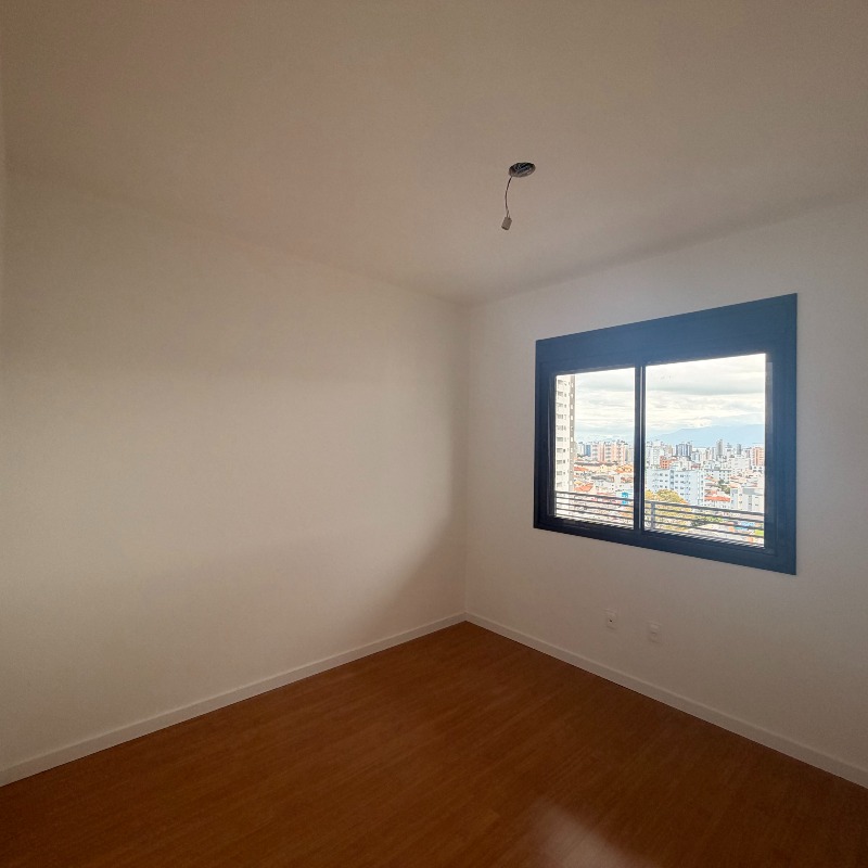 Apartamento à venda no Barreiros: 
