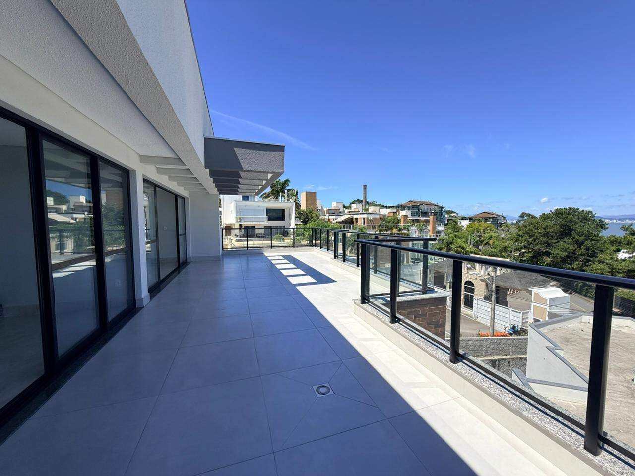 Apartamento para aluguel no Cacupe: 