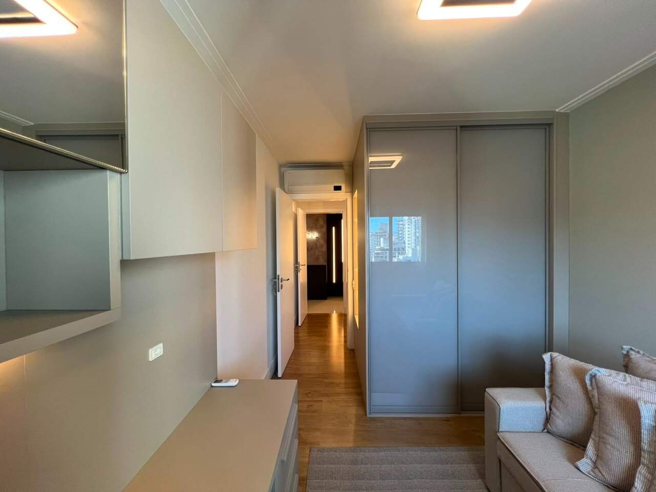 Apartamento para aluguel no Agronomica: