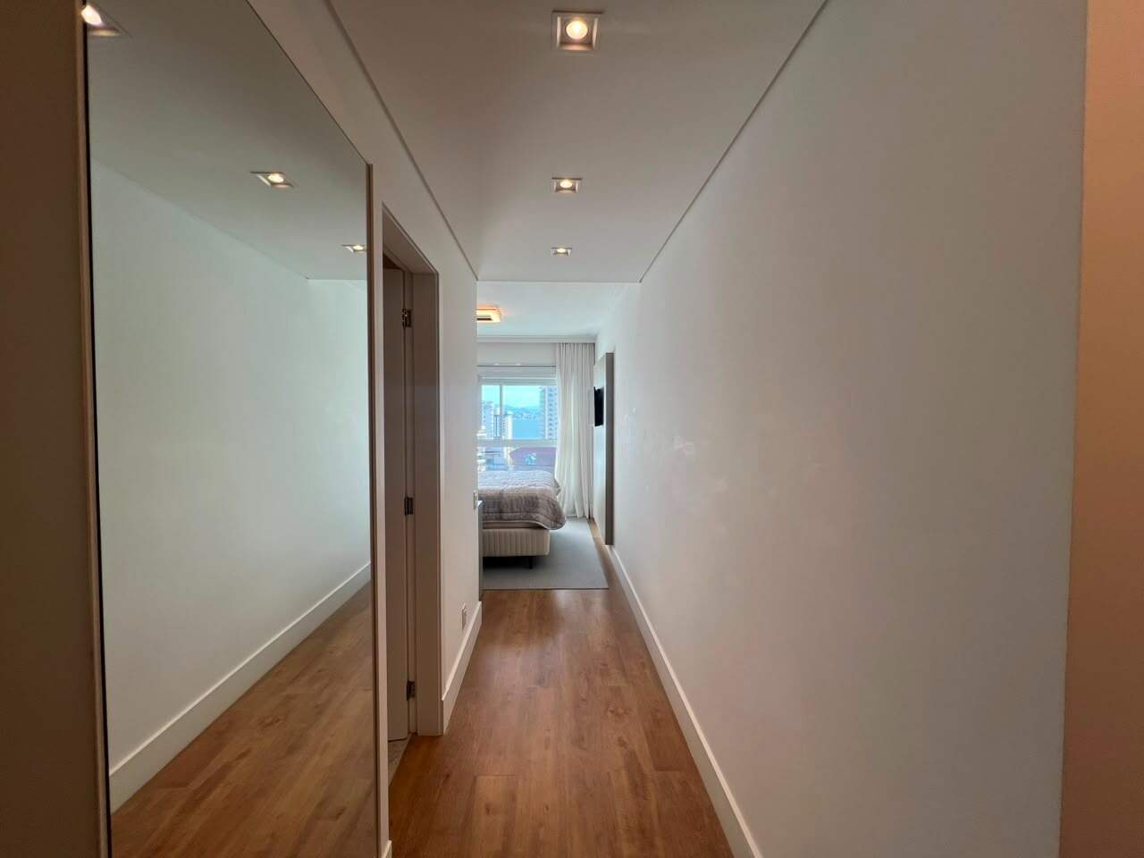 Apartamento para aluguel no Agronomica: