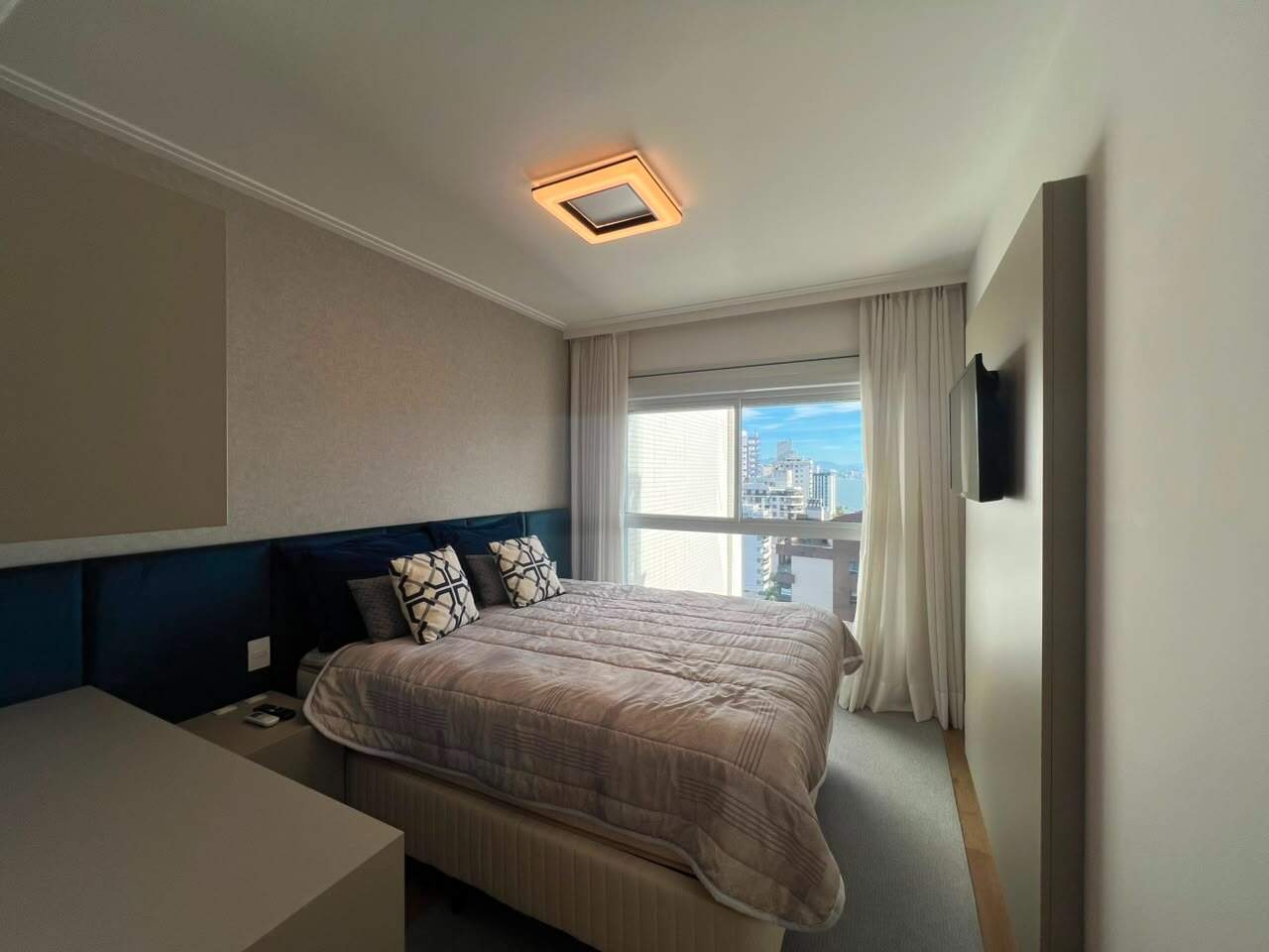 Apartamento para aluguel no Agronomica: