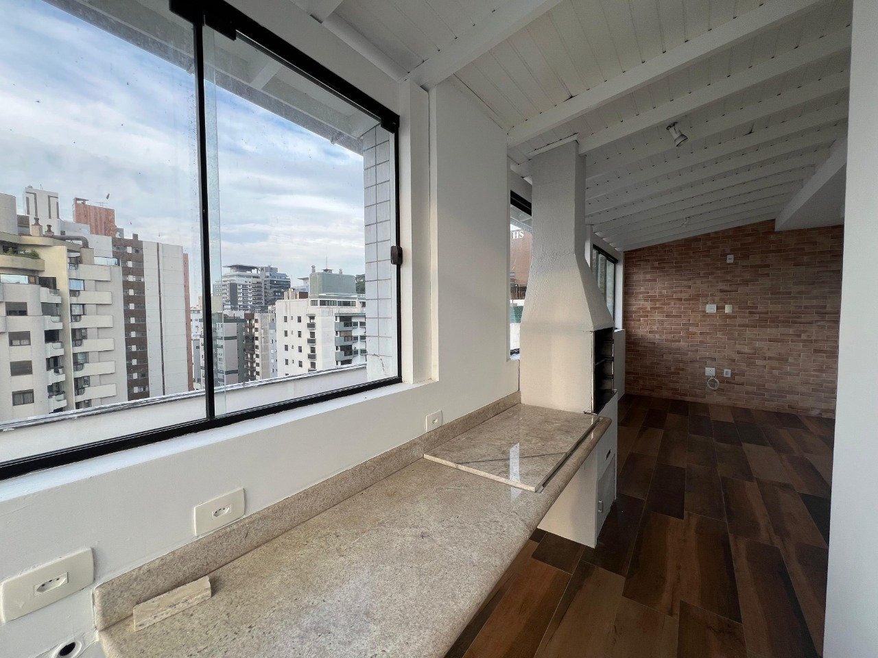 Apartamento para aluguel no Centro: 