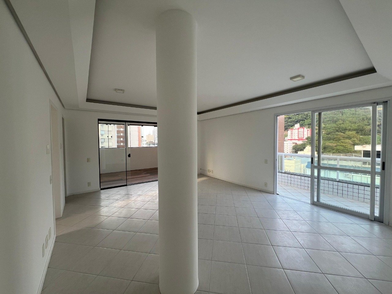 Apartamento para aluguel no Centro: 