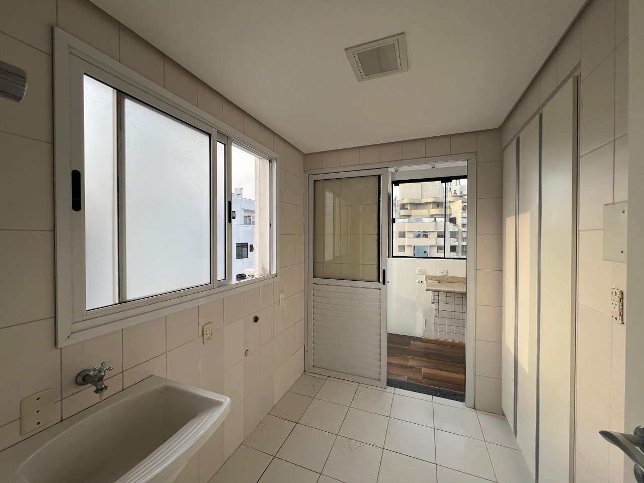 Apartamento para aluguel no Centro: 