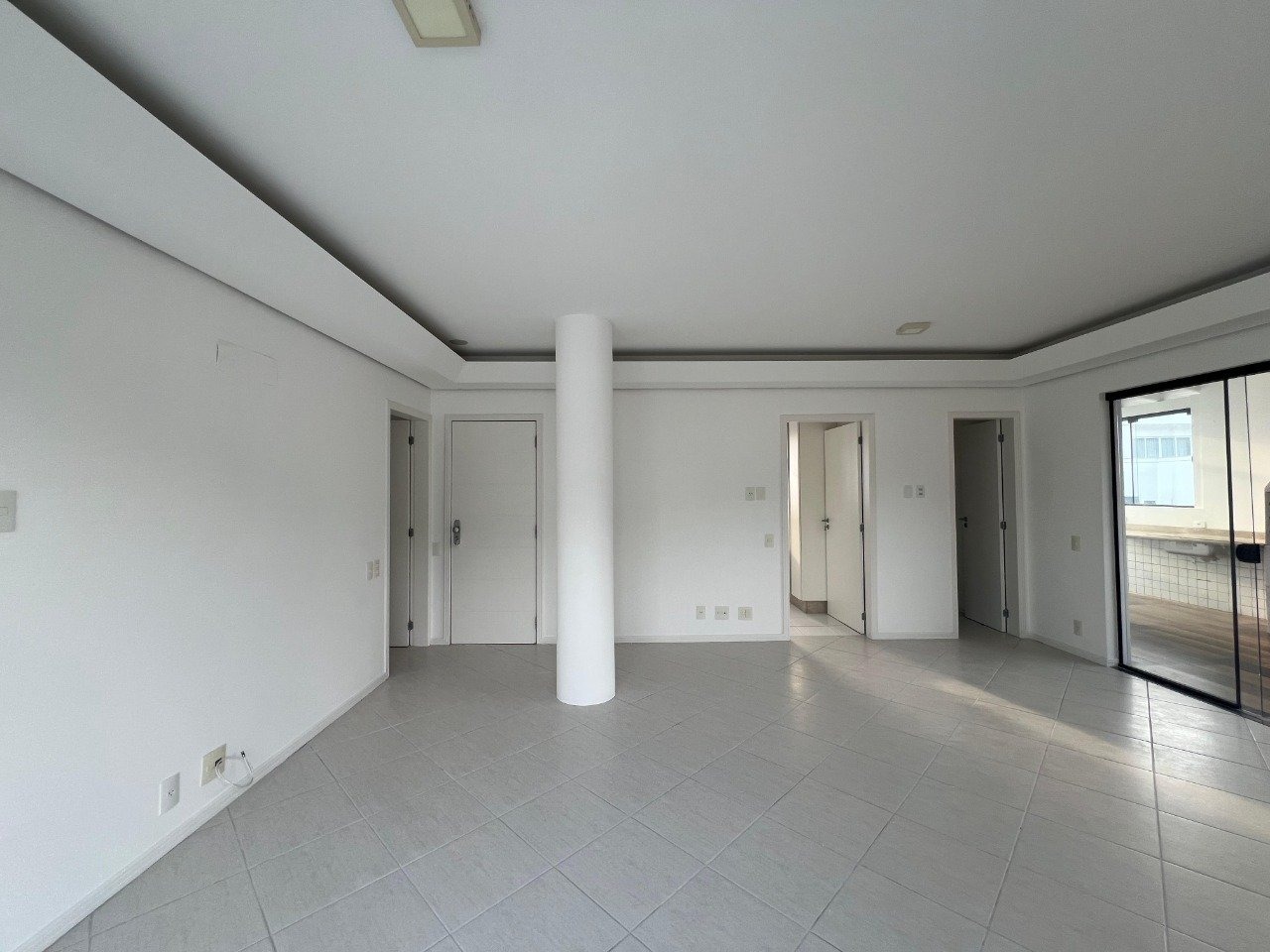 Apartamento para aluguel no Centro: 