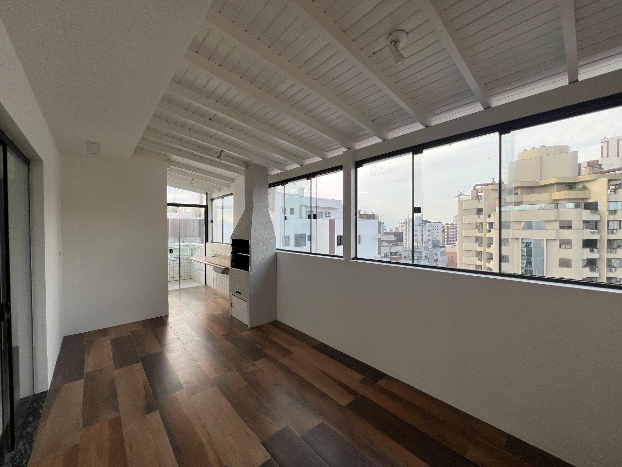 Apartamento para aluguel no Centro: 